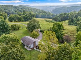 150 Day Ln, Clinton, TN 37716