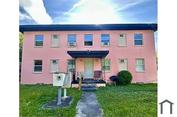 Building Photo - 1045 Velma St #8
