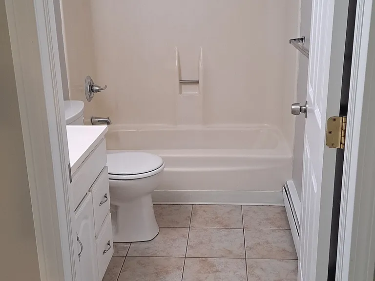 445 Mechanicsville Rd #13 — Photo 7