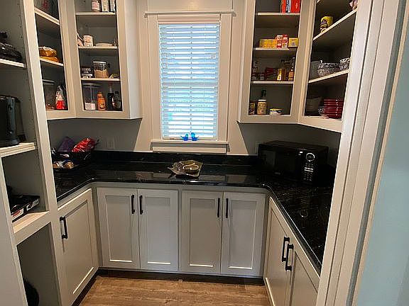 3rd image of 40 Vera Ln