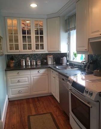 3rd image of 18 Orchard Ave