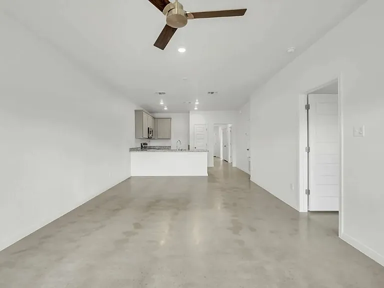 604 Pacific Crest Trl #A/B — Photo 5