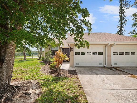 3rd image of 17749 Grande Bayou Ct