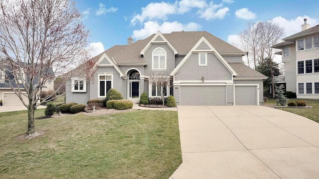 15453 Ironhorse Cir, Leawood, KS 66224 Zillow