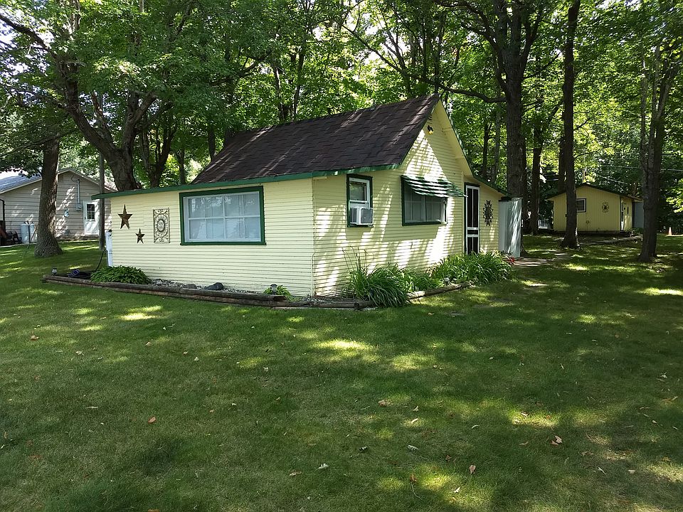 1st image of 46225 Birch Grove Dr