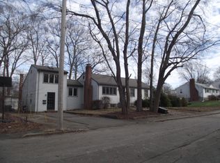 33 Arthur St, Rockland, MA 02370