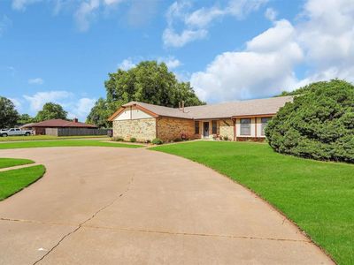 1001 Mac Dr, Elk City, OK, 73644