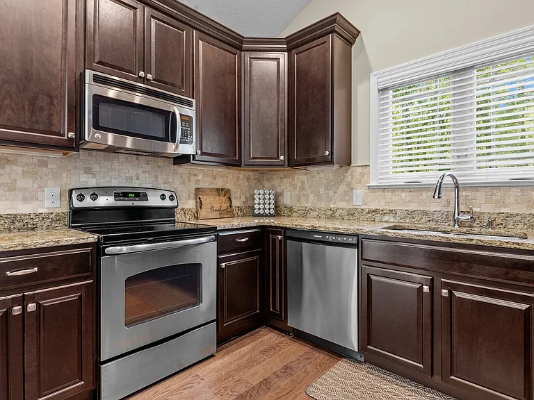 4 Kemper Woods Ct — Photo 25