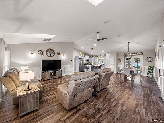 3rd image of 6658 SW 109th Ln