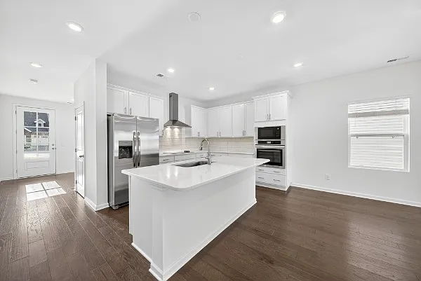 124 Limbury Ct — Photo 12