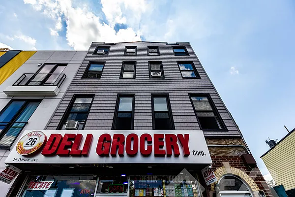 Rented by EXR | media 65