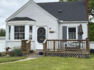 1890 Harvard Rd, Berkley, MI 48072