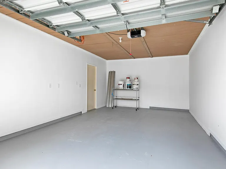 1014 Hooper Ave NE — Photo 18