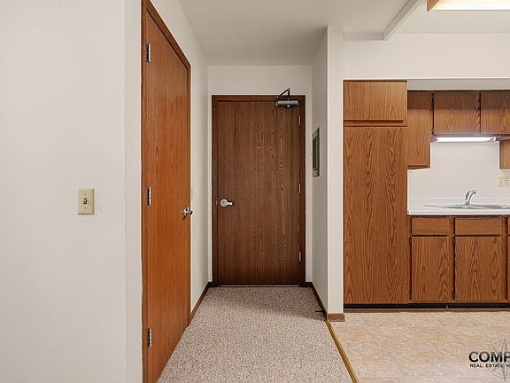3rd image of 610 Gray St APT 102