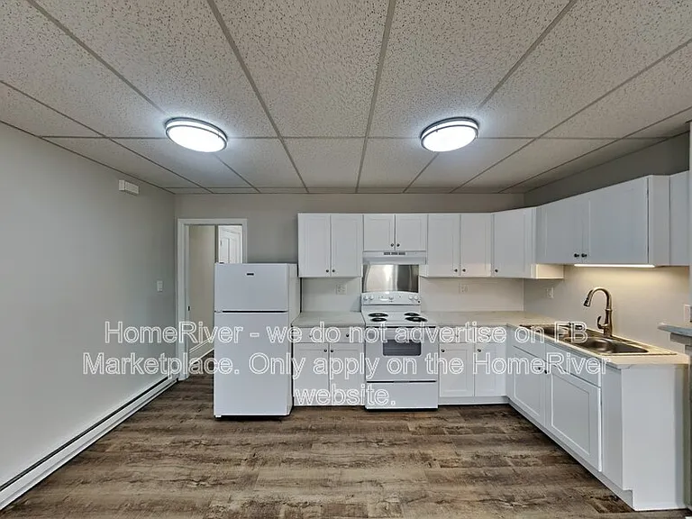 118 S Hanover St #1 — Photo 4
