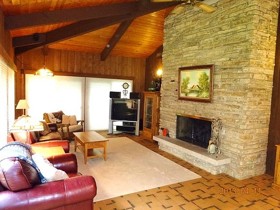 2nd image of 36W655 Oak Hill Dr