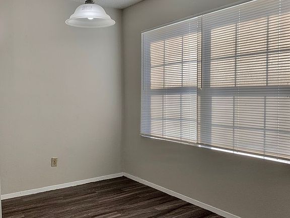 3rd image of 104 Lady Bird Ln APT A