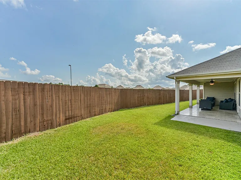 25546 Kensington Lake Dr — Photo 27