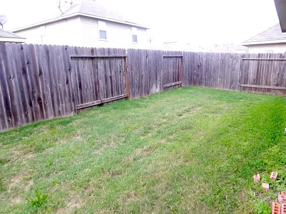 19146 Sandelford Dr — Photo 12