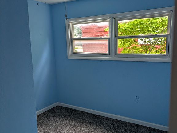 5th image of 3221 S Millwood Ave