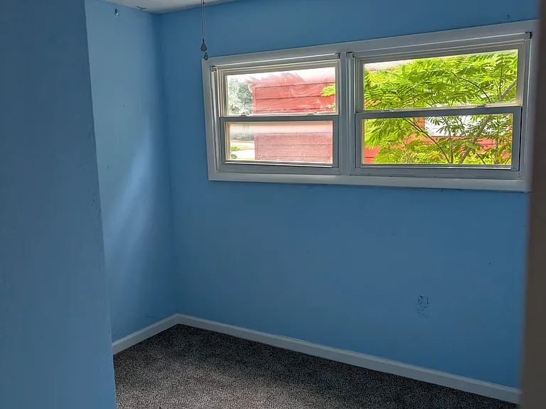 3221 S Millwood Ave — Photo 5