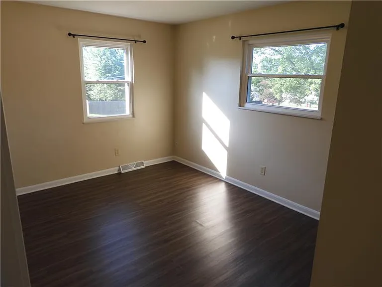 8442 Summer Pl — Photo 24