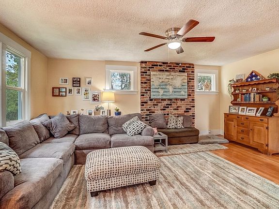 4th image of 6802 128th St E