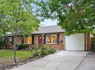 981 Ursula St, Aurora, CO 80011