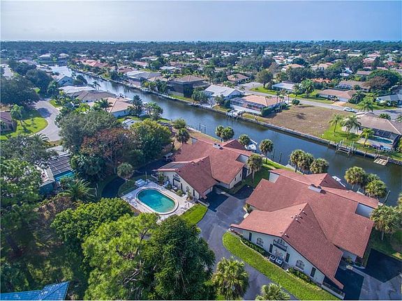 3rd image of 375 Englewood Isles Pkwy #5