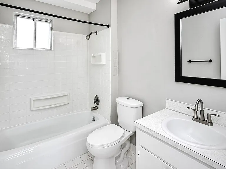 605 S Washington St #14 — Photo 14