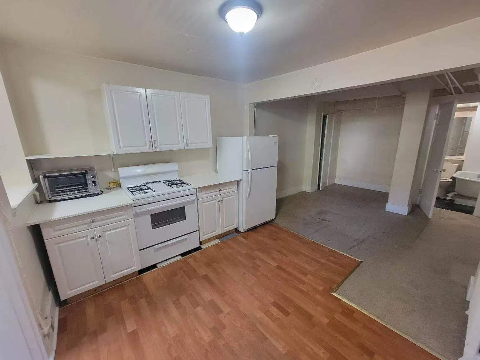 Studio, 350 sqft, $750 — Photo 4
