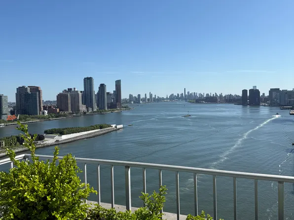 45 Sutton Place South image 13 of 17