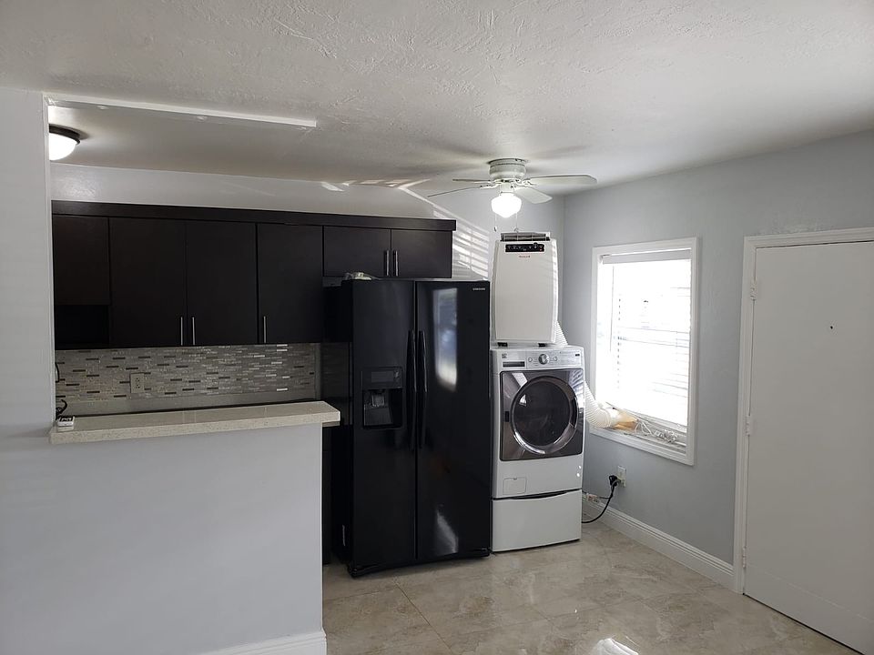 1st image of 1860 Venice Ln #107