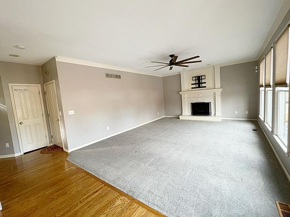 4th image of 12903 Bond St