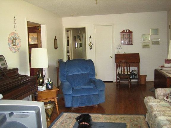 4th image of 801 Kirby St