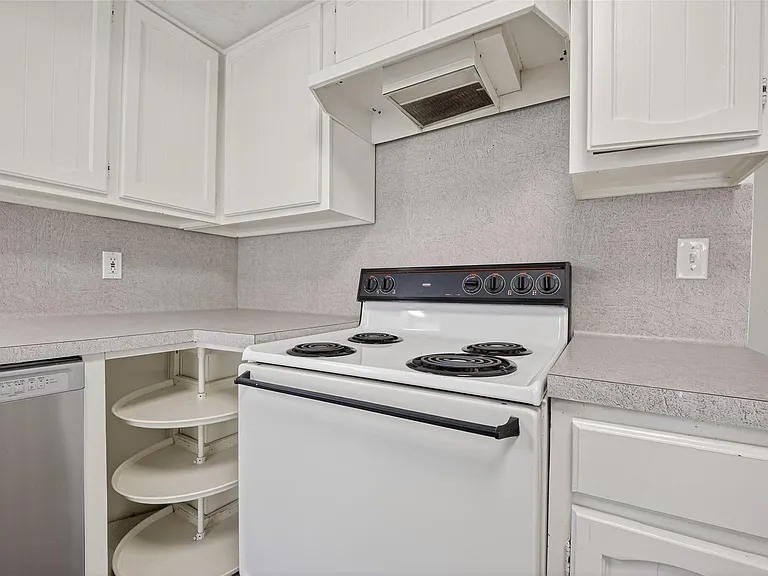 1106 E Red Cedar Cir — Photo 20