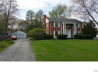 4417 Gratiot Ave, Fort Gratiot, MI 48059