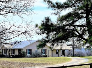460 Cottonwood Trl, Poolville, TX 76487