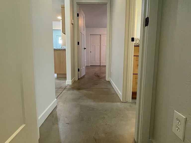 1048 Whipple St — Photo 21