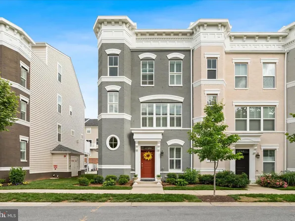 1120 Holden Rd, Frederick, MD 21701
