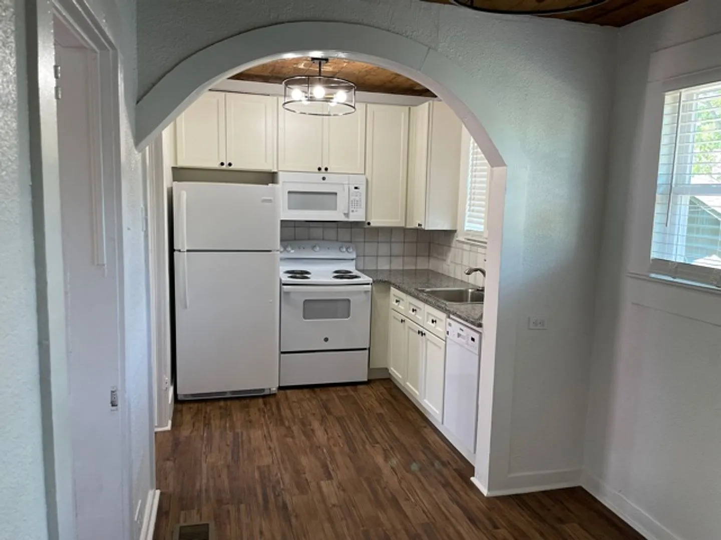 1 bedroom/1 bath apartment — Photo 4
