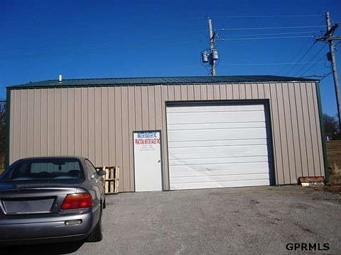 1st image of 7114 Railroad Ave