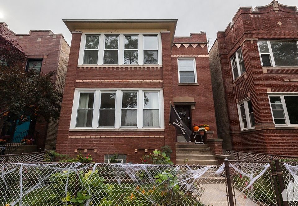 1st image of 4914 N Rockwell St #1