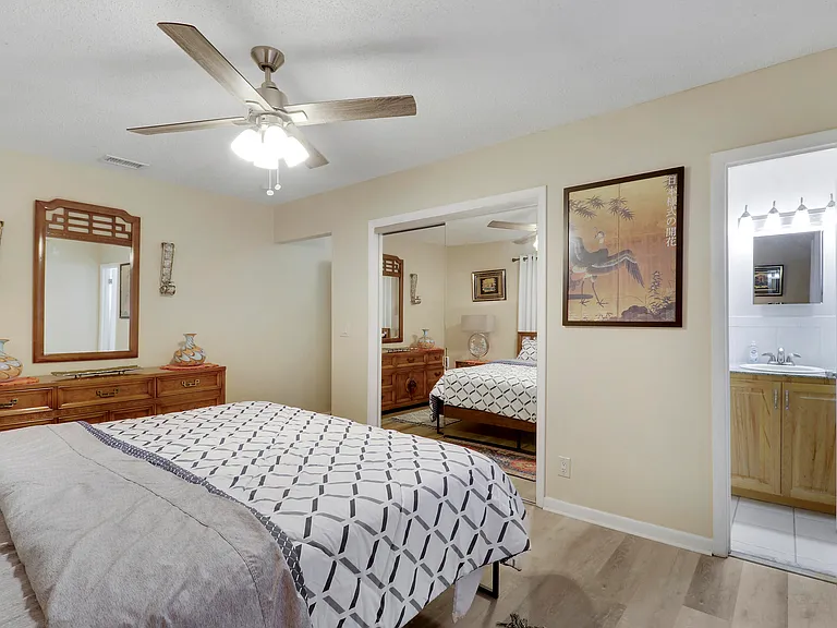 400 Fern St #1C — Photo 11