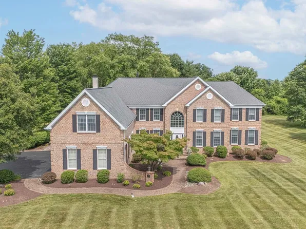 1901 Park Dr, Newtown, PA 18940