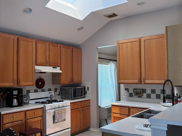 14901 Sand Dollar Ct — Photo 5