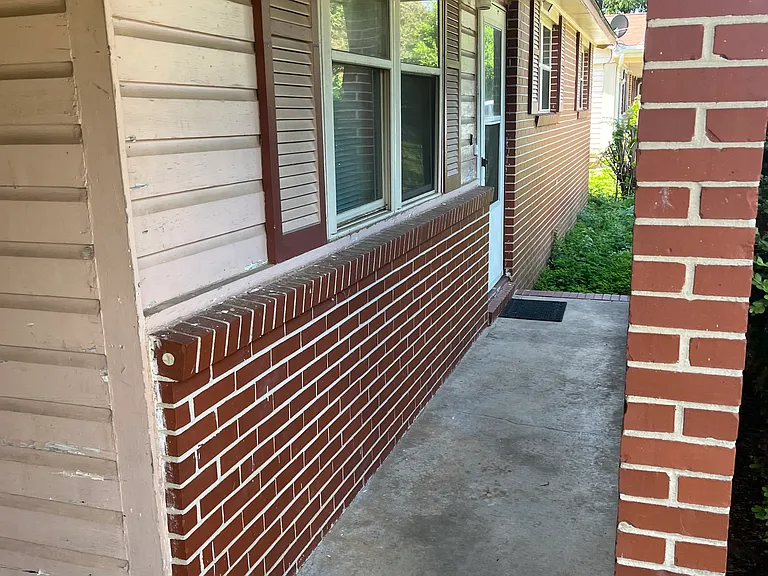 214 Palomino Ln — Photo 3