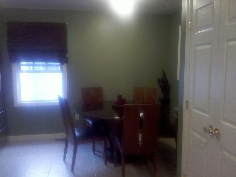 Eat In Kitchen