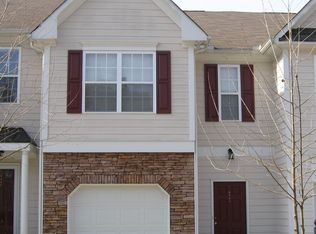6283 Shoreview Cir, Flowery Branch, GA 30542