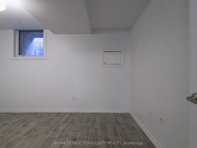 665 Crawford St #BASEMENT — Photo 9